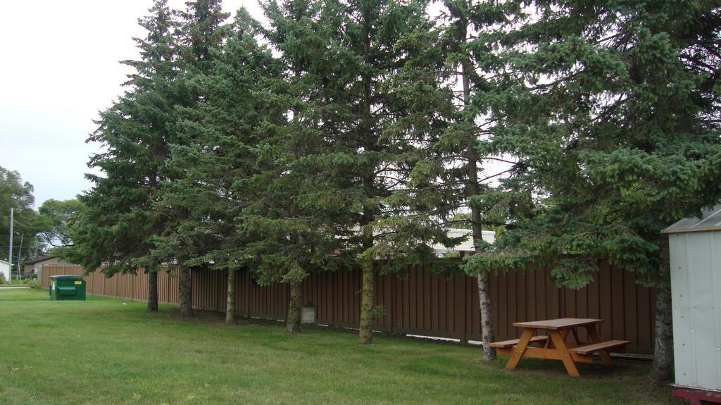 Pinconning Trail Inn Motel Luaran gambar