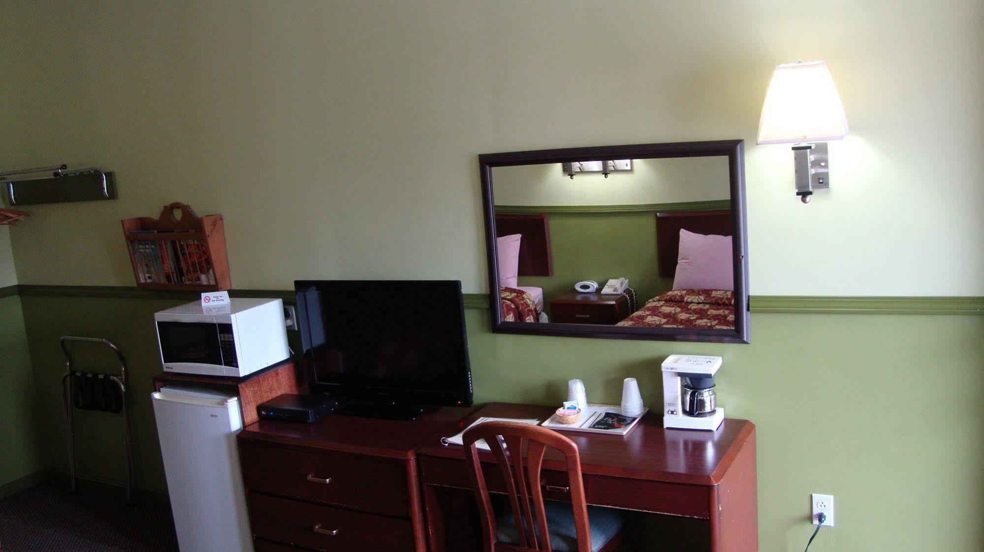Pinconning Trail Inn Motel Luaran gambar